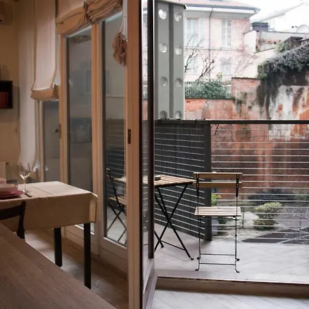 Porta Romana Living 公寓 *